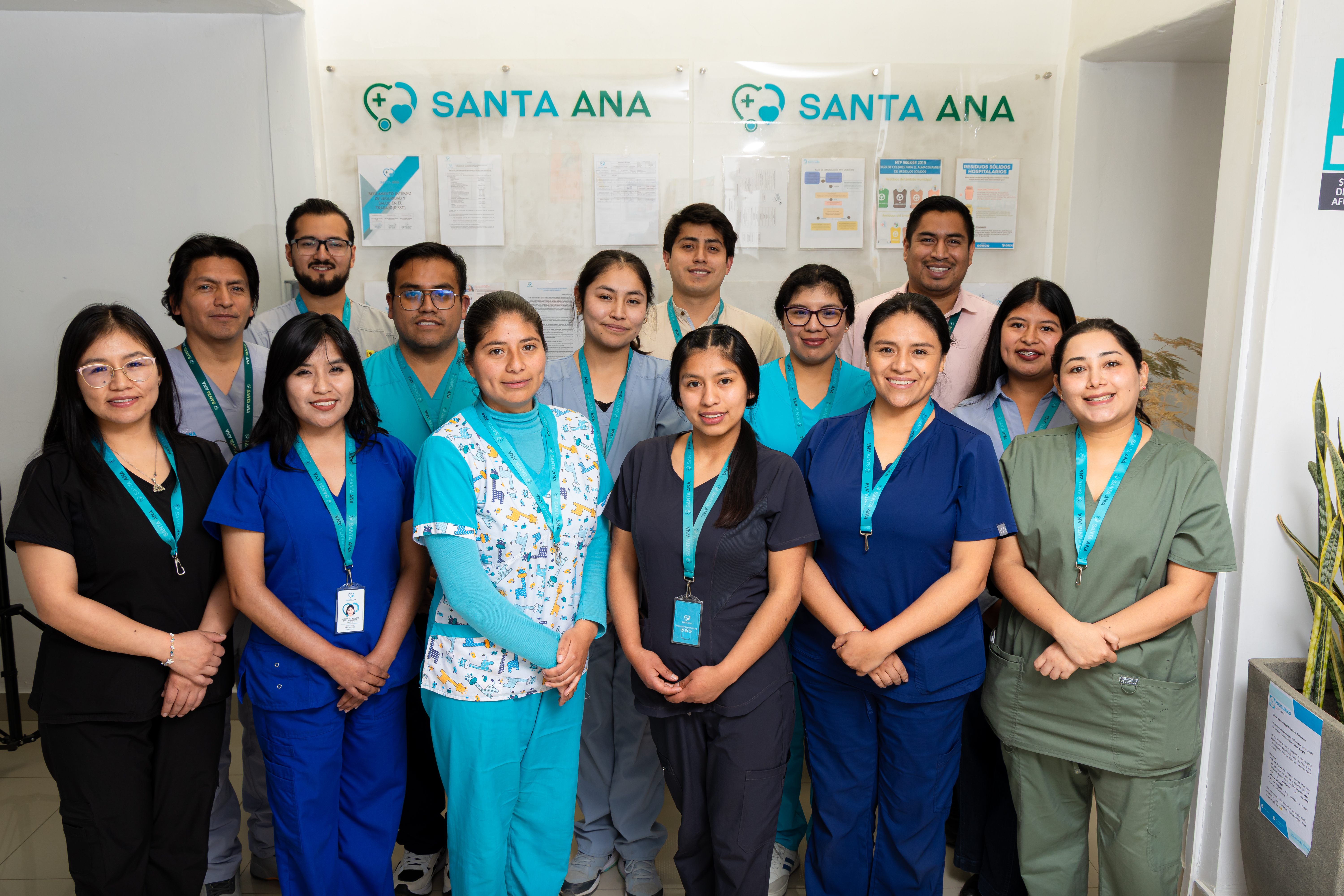 Profesionales de Clínica Santa Ana